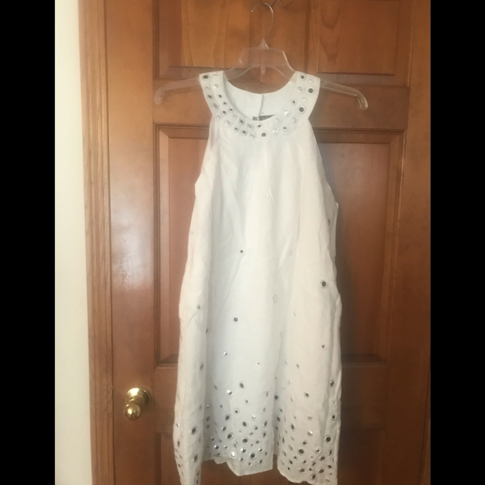Women’s dress or top